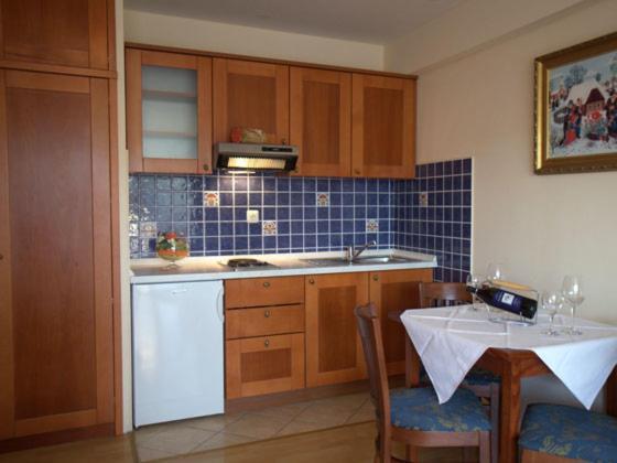 Studio Apartmani Bijeli Delfin Weißenburg Exterior foto